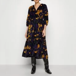 MAX & Co. Max&Co. Black Floral Frate Dress
