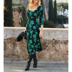 SOSANDAR Black/Green Floral Print Midi Dress